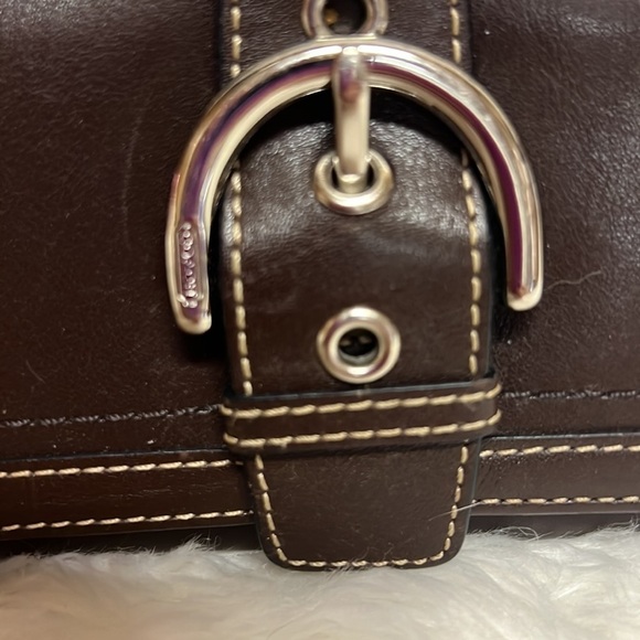 GUC Coach Soho Black Leather Wallet Silver Buckle Accessory Card Holder - Picture 2 of 6